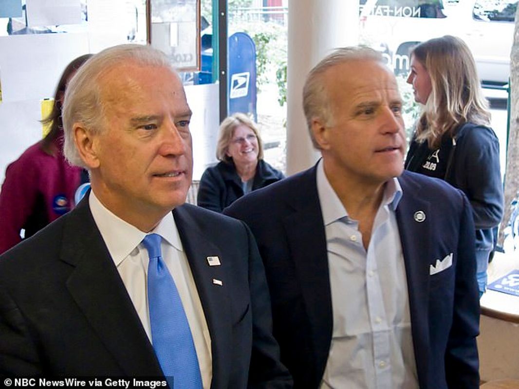 Joe Biden junto a su hermano Jim