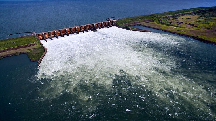 La central genera el 16% de la energía que se consume en Argentina