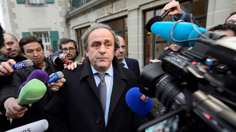 Platini quedó bajo “custodia técnica” en el edificio del Ministerio del Interior (Foto: EFE)